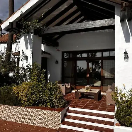Sunkissed Luxury Panoramic Seaview In Marbella 에스테포나