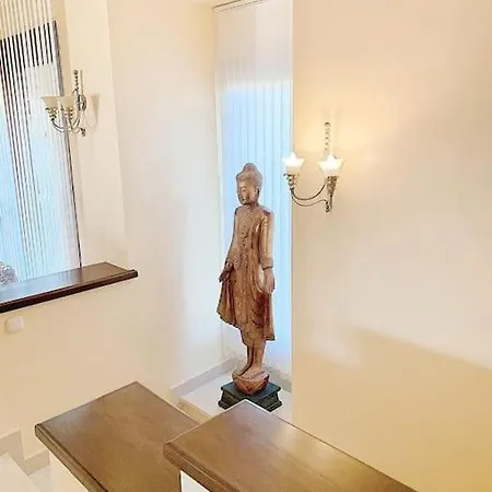 빌라 Sunkissed Luxury Panoramic Seaview In Marbella 에스테포나